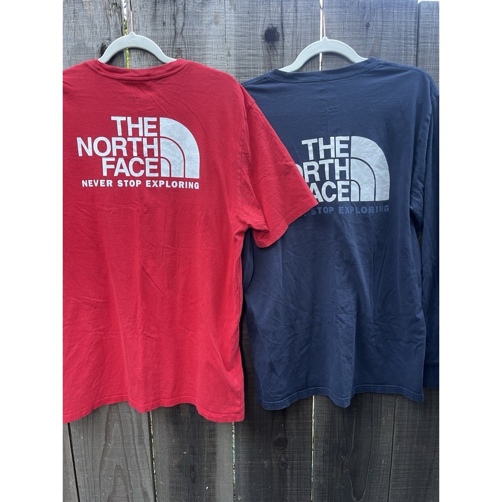The North Face Lot of 2 T shirt men large red Long Sleeve black Short Sleeve